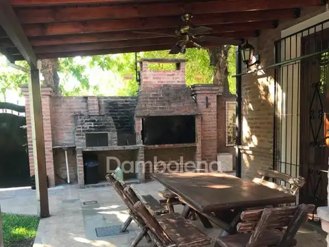 Casa en Venta en Villa Zapiola, USD 180.000