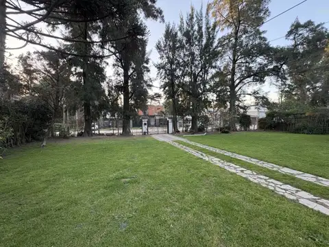 Talcahuano 668 , Piso 0