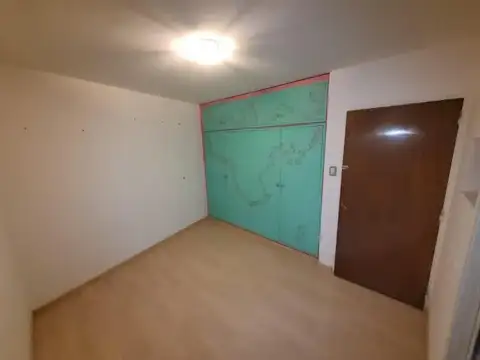 Casa en planta alta de 3 dormitorios - Pasco 1979