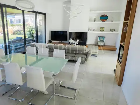 Casa en Venta al Noroeste