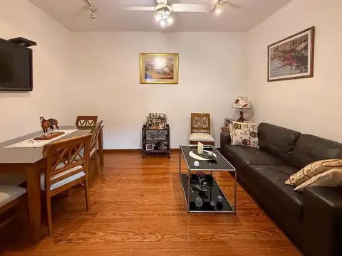Depto Tipo Casa en Venta en Villa Ortuzar, USD 165.000