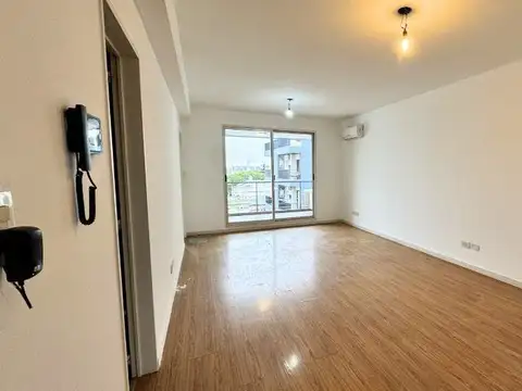 Departamento  en Alquiler en Sáenz Peña, Tres de Febrero, G.B.A. Zona Oeste