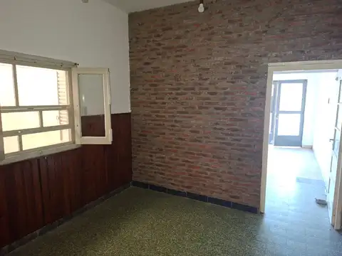 Casa en Alquiler en Villa Gobernador Galvez, $ 600.000