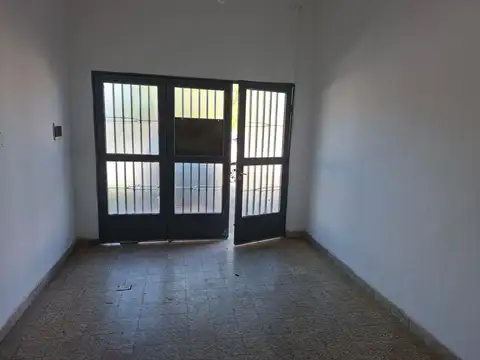 Julio A Roca 400