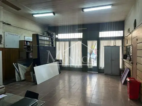 Local en Venta en Villa Luro, USD 420.000