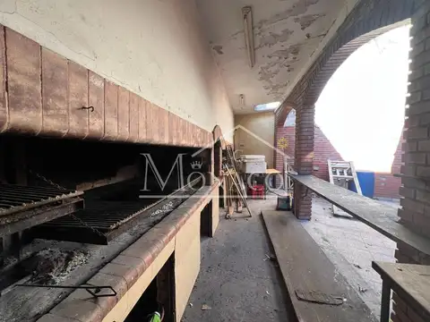 Local en Venta en Villa Luro, USD 420.000