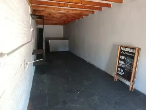 Local apto todo tipo de rubro.