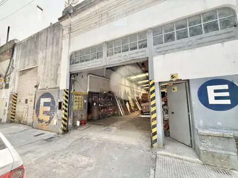 Galpon en Venta 42  mts Fondo