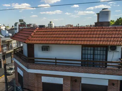Depto Tipo Casa en Venta de 2 ambientes