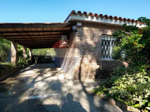 Casa 7 ambientes con 3 baños