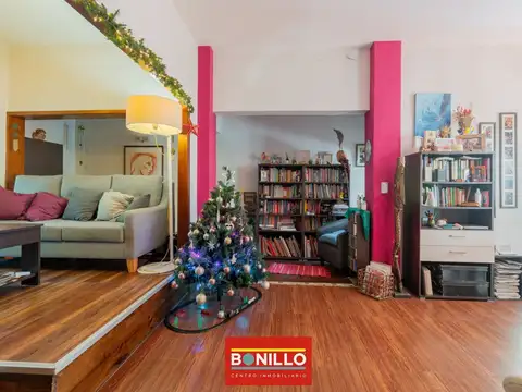 Casa 5 ambientes con 2 baños