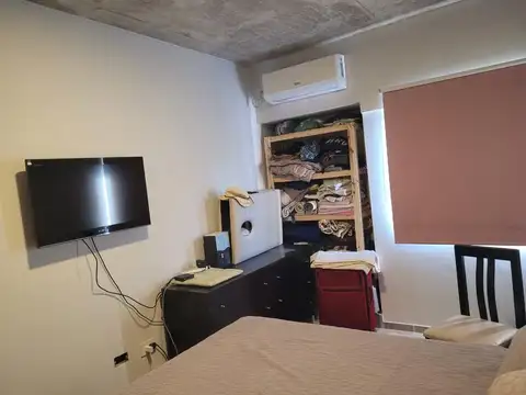 Maipu 1300, Piso 1