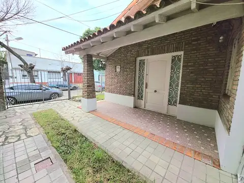 Lucio Vicente Lopez 700