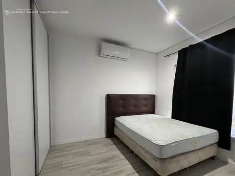 Casa en Alquiler Temporal con 1 cochera