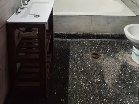 ALQUILER DE  CASA PARA USO VIVIENDA O PROFESIONAL