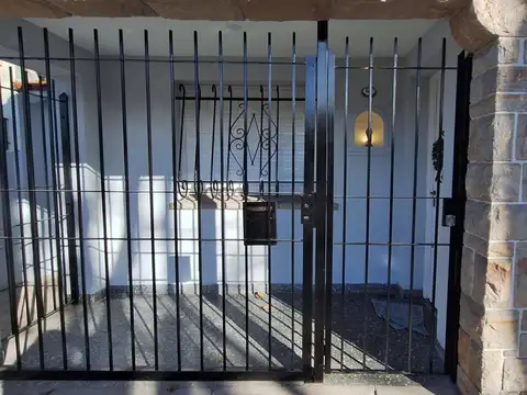 Casa en Alquiler en Lomas de Zamora, $ 1.100.000