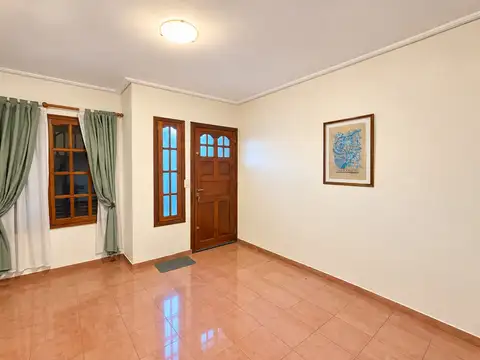 Casa en Alquiler de 3 dormitorios