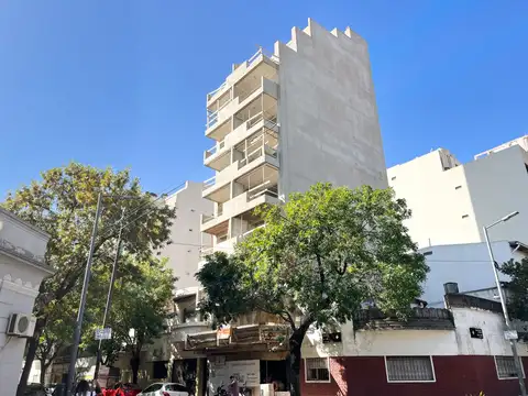 Semipisos de 1 Amb y 2 Amb Floresta, Capital Feder