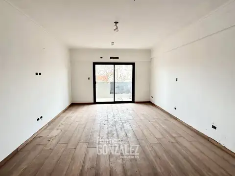 Semipisos de 1 Amb y 2 Amb Floresta, Capital Feder
