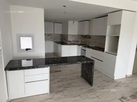 Departamento en Alquiler de 3 dormitorios