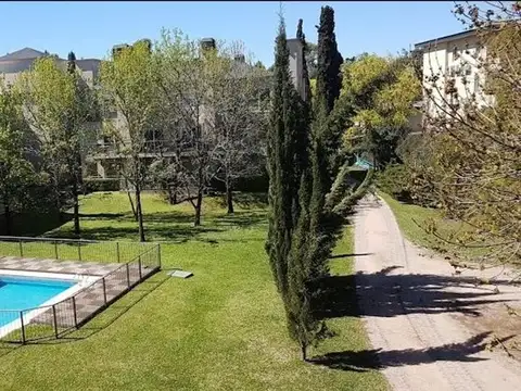 Departamento en Alquiler con 1 cochera