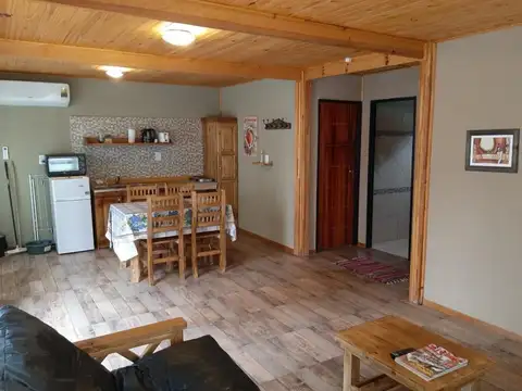 Depto Tipo Casa en Alquiler de 2 dormitorios