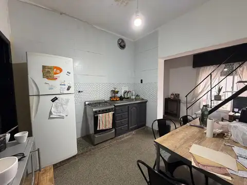 VENTA DE 2  CASAS  CON COCHERA  EN PILAR CENTRO