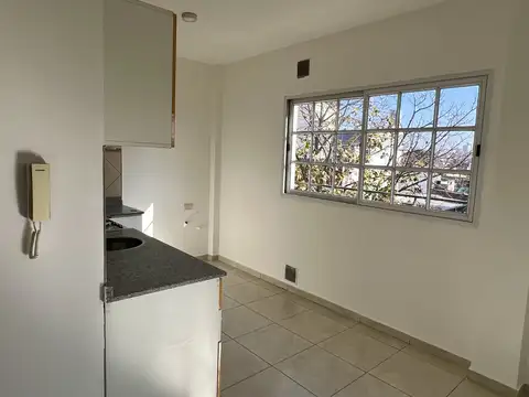 Baldomero Fernández Moreno 2600, Piso 2