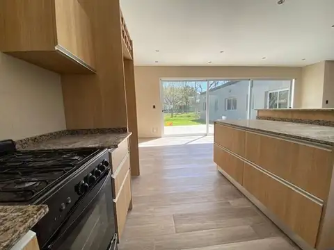 Calle 137, Fincas de Hudson 7400