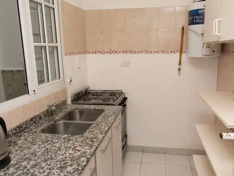 Depto Tipo Casa en Venta en Chacarita, USD 85.000