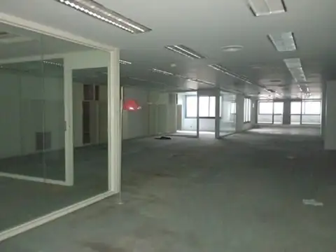 Tte. Gral. Juan Domingo Perón 300, Piso 1