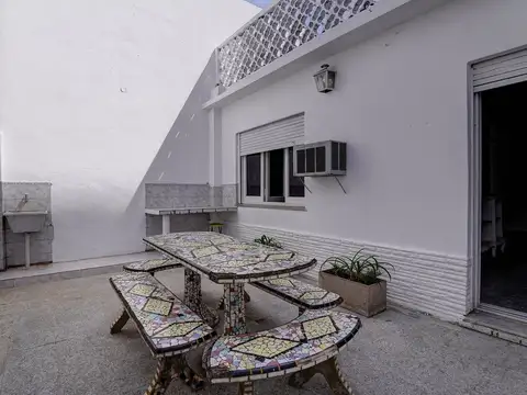 VENTA PH 4 AMBIENTES CON PATIO Y TERRAZA