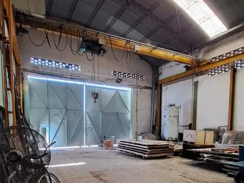 Galpon en Venta en La Esmeralda, USD 345.000