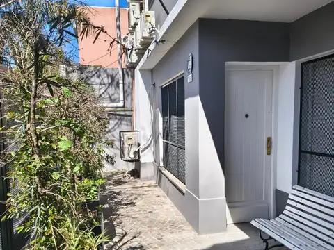 Blanco Encalada  al 700