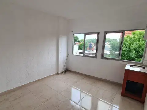 Departamento en Alquiler en Parque Patricios, $ 350.000