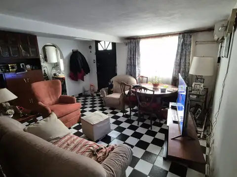 Depto Tipo Casa en Venta de 3 ambientes