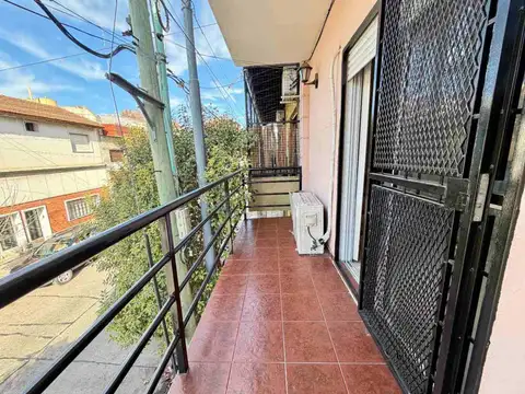 Depto Tipo Casa en Venta en Mataderos, USD 115.000