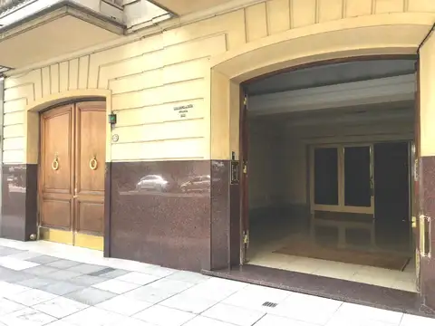 Excelente departamento  muy luminoso de 3 dormitorios  - Seguridad