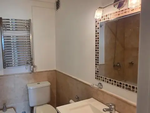 USD 174.000.- Miradores de la Bahía C/ coch. Cub. -2 amb.