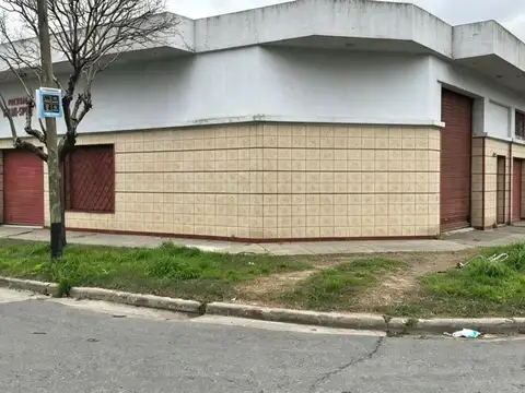 GALPÓN DE 316 M2 CUBIERTOS EN AVELLANEDA