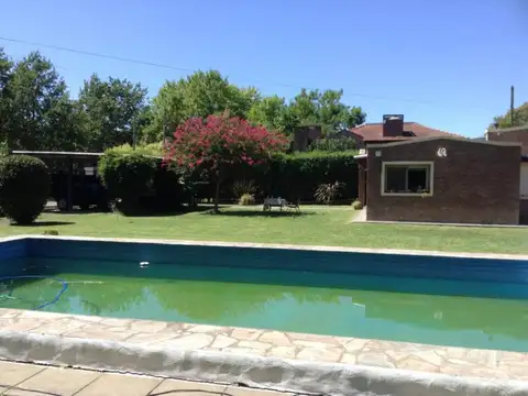 Casa 7 ambientes con 3 baños