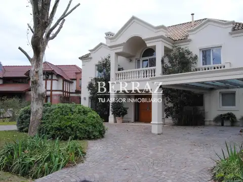 Casa Venta 5 ambientes en Ayres de Pilar lote de 1039 m2