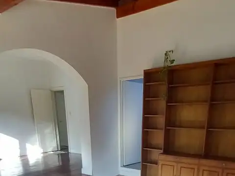 Lote Propio CASA Todo en Planta BAJA 4 amb + patio, 2 baños completos