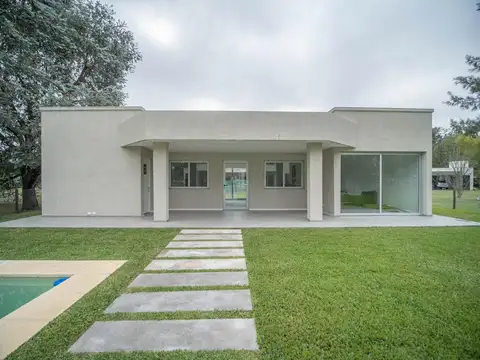 Casa en Alquiler al Norte