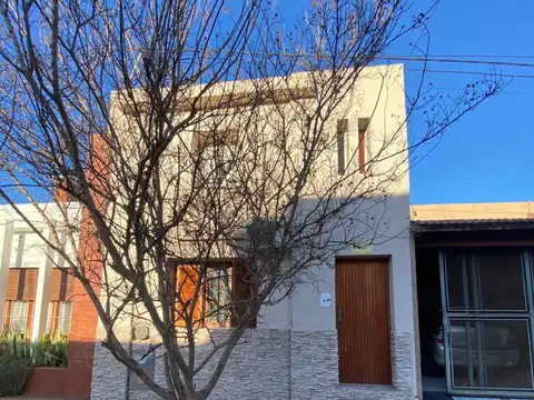 CASA EN VENTA EN PERGAMINO