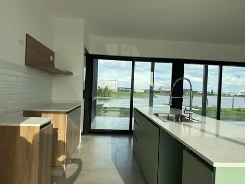 Casa en Venta en San Sebastian, USD 295.000