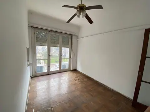 Oficina en venta - 7 Ambientes - La Plata