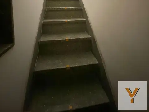 Oficina en venta - 7 Ambientes - La Plata