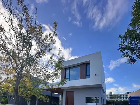 Casa en Venta en Puertos, USD 389.000