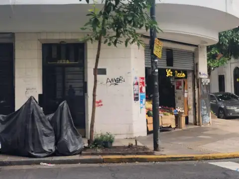 Local en Esquina San José y Humberto Primo